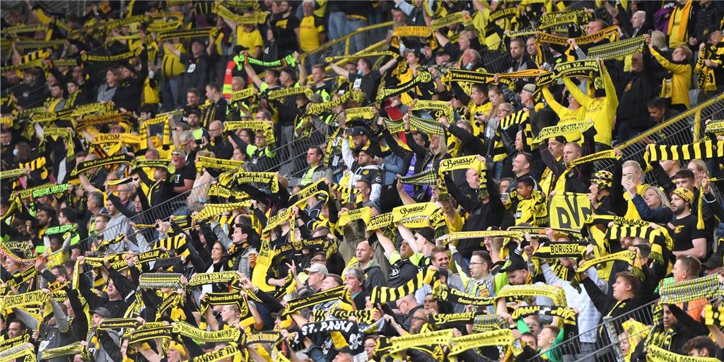 Freischaltung der Dauerkarten: Warum der BVB jetzt diesen Schritt geht Freischaltung der Dauerkarten: Warum der BVB jetzt diesen Schritt geht