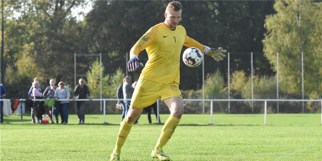 Zwei Elfmeter in drei Minuten gehalten: Nervenstarker Werner Keeper hält die Null fest Keeper Thomas Goeke hielt am Wochenende das Tor von Eintracht Werne bis zum Ende sauber.