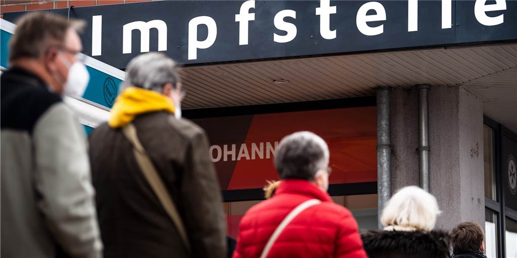Booster-Tempo im Kreis Recklinghausen: Der lange Weg bis zur Impfstelle Booster-Tempo im Kreis Recklinghausen: Der lange Weg bis zur Impfstelle