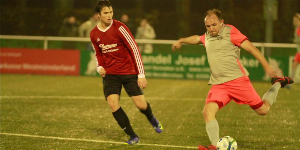 Spektakel im Spitzenspiel zwischen Werner SC II und FC Nordkirchen II ohne Sieger Spektakel im Spitzenspiel zwischen Werner SC II und FC Nordkirchen II ohne Sieger