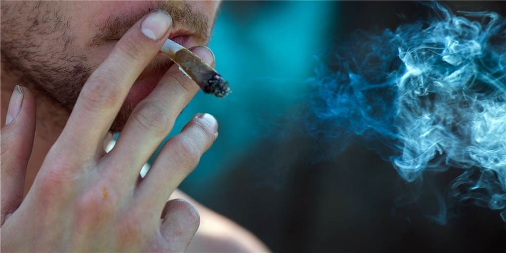 Ein Joint für einen guten Freund wird Lüner (24) zum Verhängnis Ein Joint für einen guten Freund wird Lüner (24) zum Verhängnis
