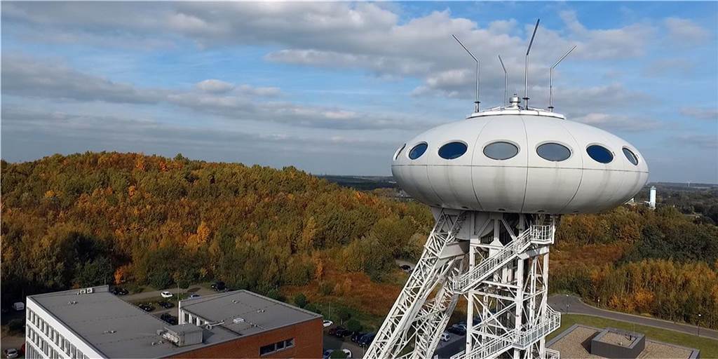 Machtpoker bei Lüner Wirtschaftsförderung - es geht ans Eingemachte Die Lüner Wirtschaftsförderung mit Sitz unterhalb des „Ufos“ im Lüner Technologiezentrum in Lünen-Brambauer arbeitet nach eigenen Angaben stetig an Zukunftsprojekten zur Stärkung des Wirtschaftsstandortes Lünen.