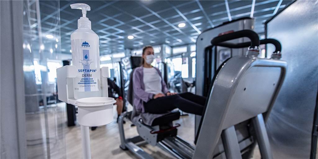 Fitnessstudios reagieren auf 2G: Beiträge für Ungeimpfte werden teilweise ausgesetzt Seit dem 24. November gilt auch in Fitnessstudios die 2G-Regel.