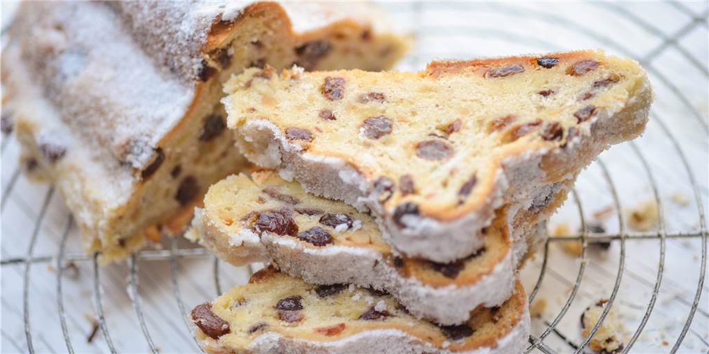 Preisgekrönter Stollen zum Probieren und eine geschlossene Bäcker-Filiale Das ist der preisgekrönte Weihnachts-Stollen der Bäckerei Kanne.