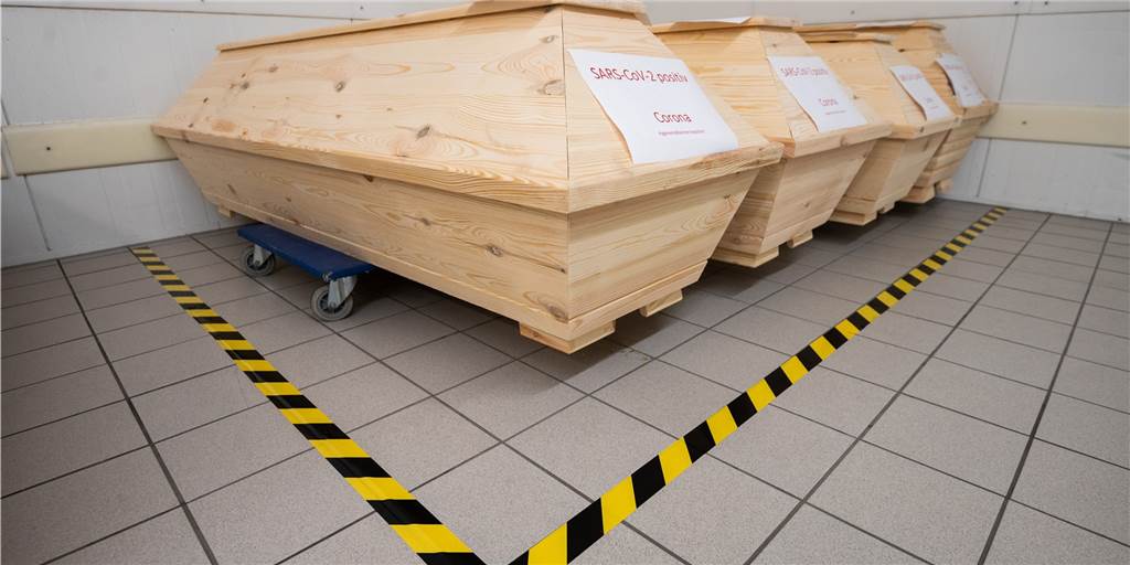 100.000 Corona-Tote: Deutschland hat eine katastrophale Todesfall-Rate 100.000 Corona-Tote: Deutschland hat eine katastrophale Todesfall-Rate