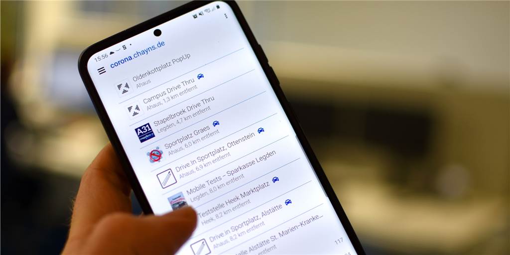 Chayns nicht mehr kostenlos: Teststellen zahlen bald einen Euro pro Test Ein Schnelltest ist rund um Ahaus dank der Software Chayns meist nur wenige Klicks auf dem Smartphone entfernt. Ab 1. Dezember berechnen die Tobit.Labs den Betreibern der Testzentren einen Euro netto je vermitteltem Test. Das stößt auf unterschiedliche Resonanz.