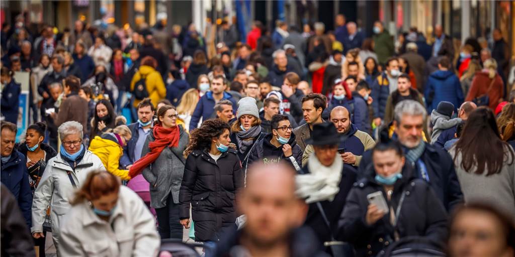 Black Friday in Dortmund trotz Hochinzidenz: Welche Corona-Maßnahmen gibt es? Bereits zum verkaufsoffenen Sonntag am 7.11. war es in der Dortmunder City voll geworden. Auch für den „Black Friday“ rechnen viele Händler mit mehr Kundenaufkommen.