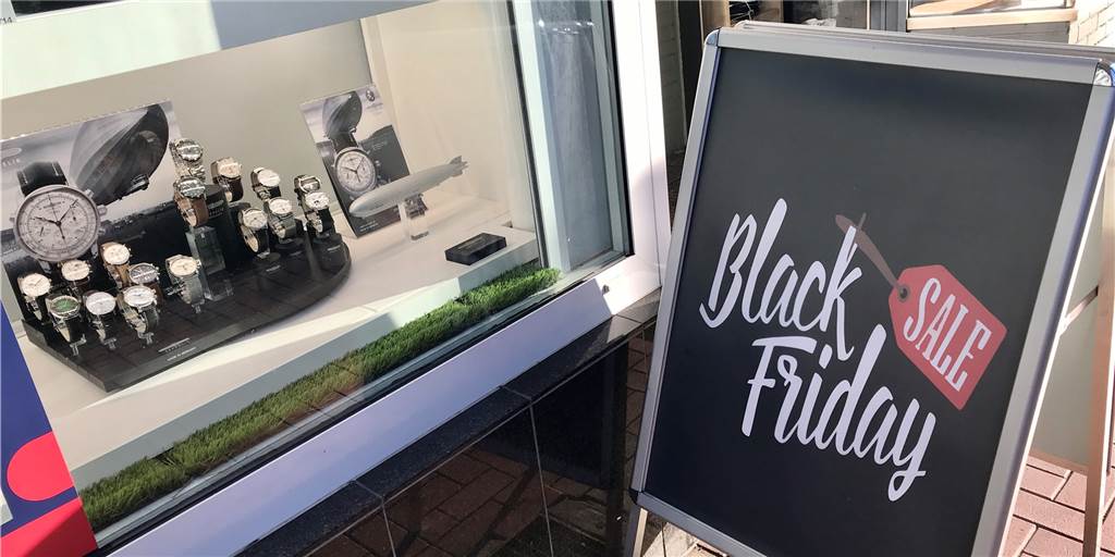 Black Friday: Nicht alle Händler in Castrop-Rauxel setzen auf fette Rabatte Der Black Friday lockt Konsumenten mit günstigen Preisen in die Geschäfte (Archivfoto). Zumindest mancherorts.