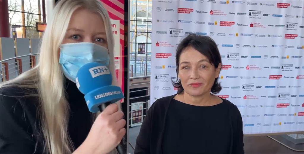 Nach der Preisverleihung im Re-Live: Preisträger zu Tränen gerührt Bereits bei der Eröffnung des 31. Lüner Kinofests waren die Ruhr Nachrichten live dabei.