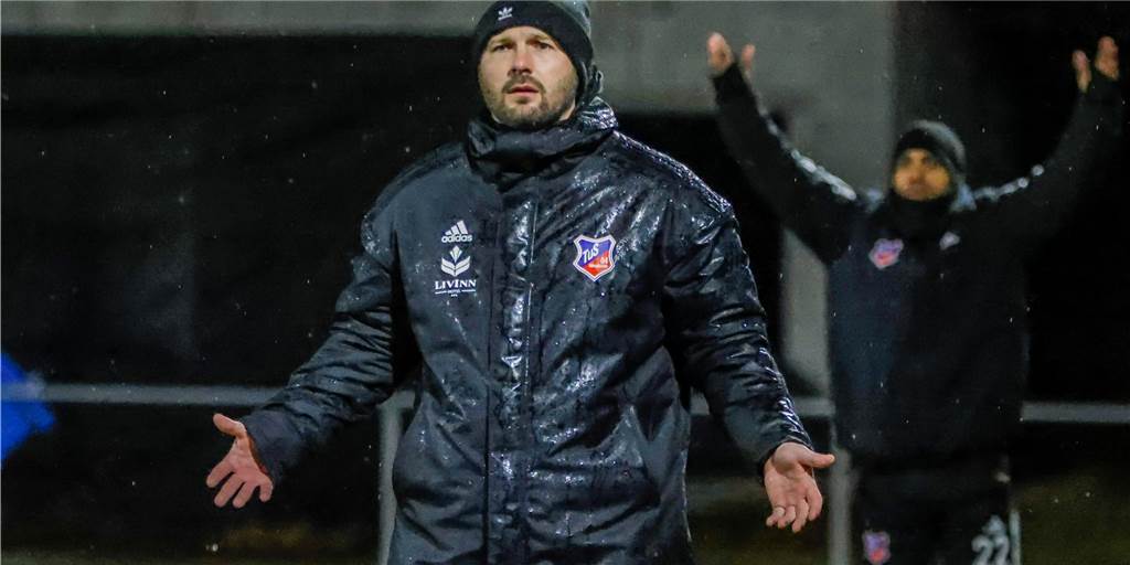 Nach 20 Minuten: Bövinghausen-Keeper muss raus und erklärt die Pleite gegen Kalpakidis-Elf Nach 20 Minuten: Bövinghausen-Keeper muss raus und erklärt die Pleite gegen Kalpakidis-Elf