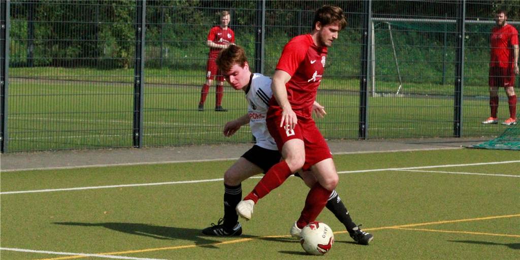 Keine 2G-Kontrollen, Ascheplatz, kein Flutlicht: Werner SC II erlebt wildes Auswärtsspiel Keine 2G-Kontrollen, Ascheplatz, kein Flutlicht: Werner SC II erlebt wildes Auswärtsspiel