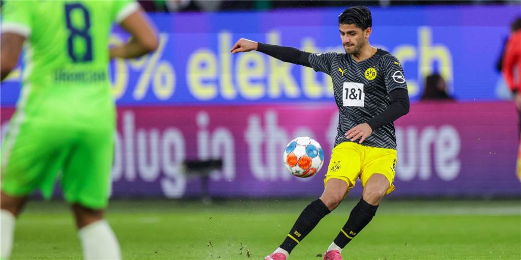 Can und Dahoud bilden dynamisches BVB-Duo - Witsel hat das Nachsehen Can und Dahoud bilden dynamisches BVB-Duo - Witsel hat das Nachsehen