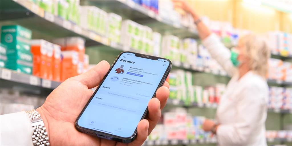 Telemedizin in Stadtlohn: Digitale Vernetzung braucht noch etwas Zeit Das E-Rezept soll im nächsten Jahr eingeführt werden. Hierbei und auch bei der Einführung der elektronischen Patientenakte hilft das neue Telemedizinische Kompetenz- und Versorgungszentrum in Stadtlohn zunächst den niedergelassenen Ärzten und Apothekern in Stadtlohn, Vreden und Legden.