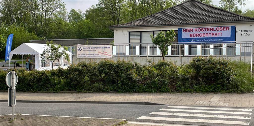 Teststelle öffnet wieder eher: Auch Firmen haben darum gebeten Hier wird wieder eher und länger getestet: Corona-Teststelle an der Dortmunder Straße auf Schwerin.