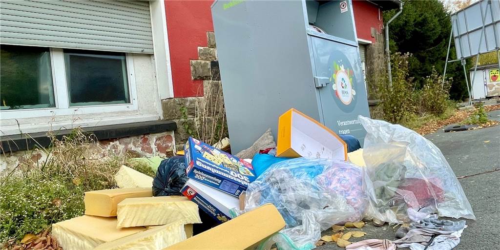 Ein kostenloser Sperrmülltag pro Quartal und Stadtbezirk gehört zum gemeinsamen Haushaltsantrag von Grünen und die CDU. Das soll helfen, die illegalen Müllkippen im Stadtgebiet einzudämmen.