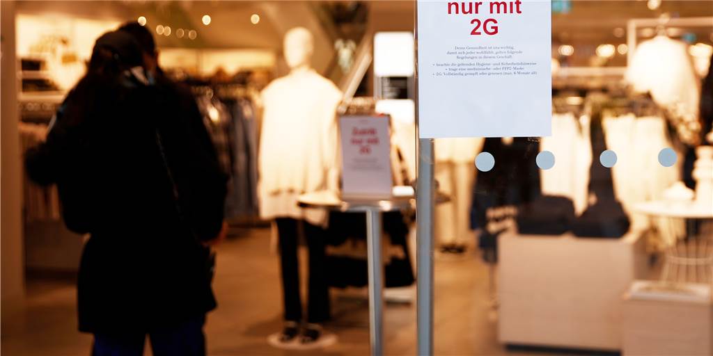 Bald kommt Einkauf mit 2G: Geschäfte in Olfen erwarten weniger Kunden 2G soll auch in NRW bald im Einzelhandel gelten.