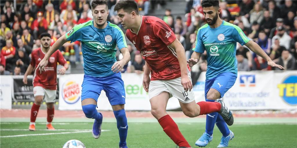 Im Re-Live: Hombrucher SV stürzt Türkspor Dortmund im Dortmunder Derby Zuletzt gab es das Duell Türkspor (rot) gegen Hombruch bei der Hallenstadtmeisterschaft 2020. Am Sonntag findet das Spiel wieder in der Landesliga statt - als Topspiel.