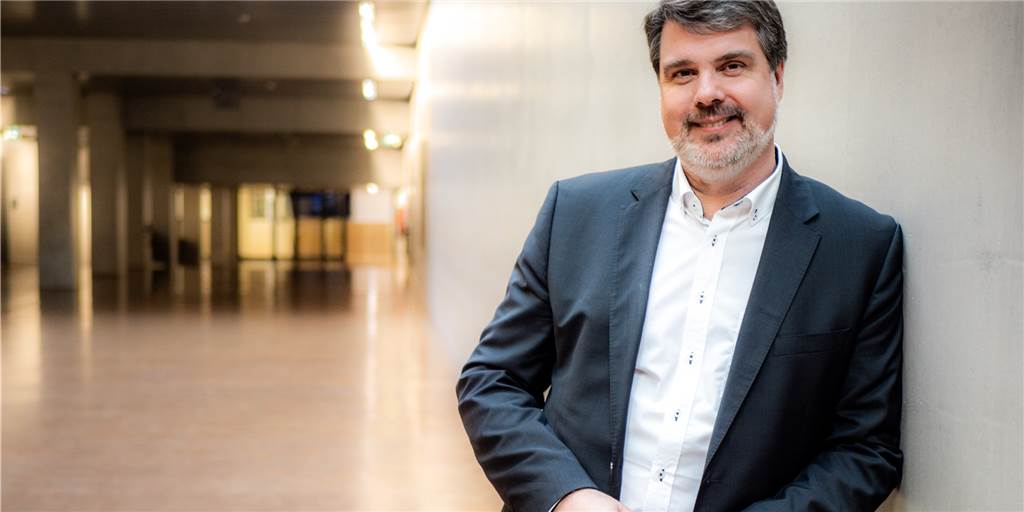 Michael Thews: Vor Impfpflicht-Abstimmung alle Vorschläge genau prüfen Michael Thews wartet ab, welche Vorschläge aus den verschiedenen Fraktionen zur Abstimmung über die Impfpflicht kommen werden. Eine ähnliche Situation gab es bei der Abstimmung zur Sterbehilfe - auch damals ohne Fraktionszwang.