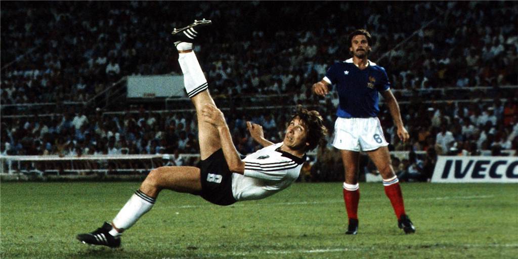 Wie Klaus Fischer: Dortmunder Amateurfußballer erzielt Traumtor - per Fallrückzieher Wie Klaus Fischer: Dortmunder Amateurfußballer erzielt Traumtor - per Fallrückzieher