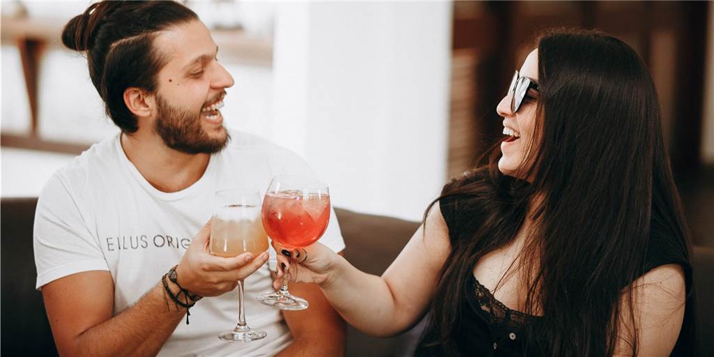 Comedy, nächtliche Schnäppchenjagd und Speed-Dating: Tipps fürs Wochenende Comedy, nächtliche Schnäppchenjagd und Speed-Dating: Tipps fürs Wochenende