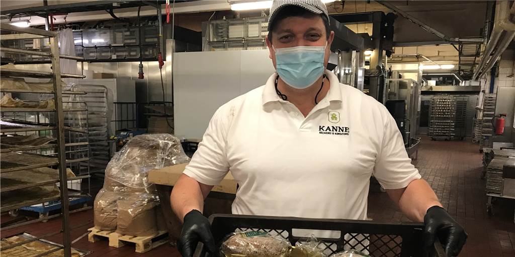 Bäckerei Kanne verrät Rezept und Tipps für den perfekten Christstollen Ron Pieper von der Bäckerei Kanne ist Stollen-Profi.