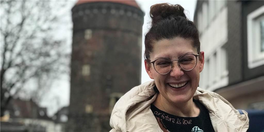 Tiktokerin Jana Crämer ist nach Haltern umgezogen: „Ich hole das Glück nach“ Jana Crämer, bekannte Tiktokerin, wohnt jetzt in Haltern.