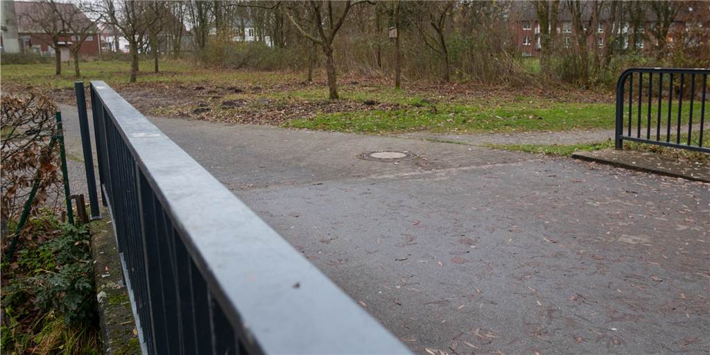 Der Kindergarten soll direkt am Mühlenbach gebaut werden. An der Zuwegung über die Brücke gab es im Planungsausschuss Kritik.