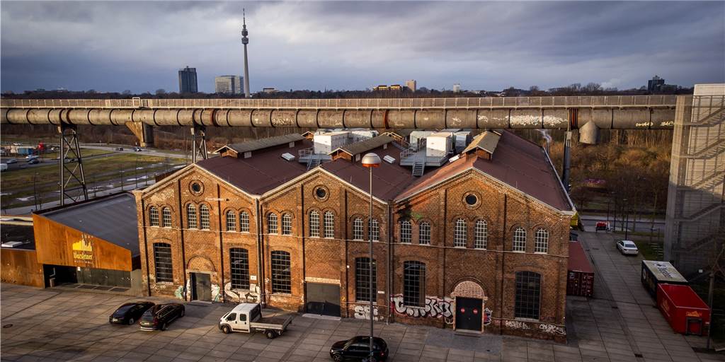 Video: So sieht es im neuen Impfzentrum auf Phoenix-West aus Video: So sieht es im neuen Impfzentrum auf Phoenix-West aus