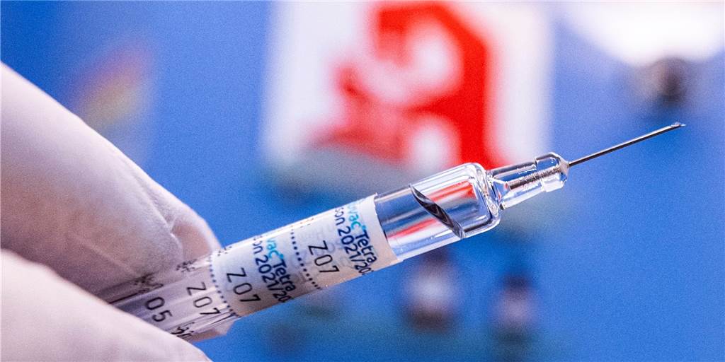 Booster-Impfungen bei Apothekern: Bleibt dafür überhaupt noch Zeit? Booster-Impfungen bei Apothekern: Bleibt dafür überhaupt noch Zeit?