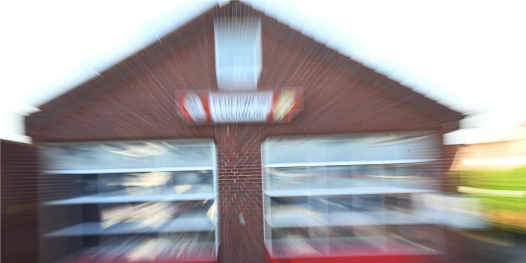 Zukunft des Feuerwehrgerätehauses Südkirchen: Politik vertagt Entscheidung Die Zukunft des Standortes für das Feuerwehrgerätehaus Südkirchen liegt noch im Unklaren.