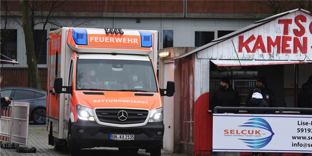 Krankenwageneinsatz überschattet Duell zwischen TSC Kamen II und SuS Oberaden Krankenwageneinsatz überschattet Duell zwischen TSC Kamen II und SuS Oberaden
