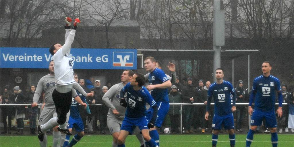 Der VfB Kirchhellen explodiert - 9:0 im Spiel eins nach dem Trainerwechsel VfB Kirchhellen - Spvgg Erle 19