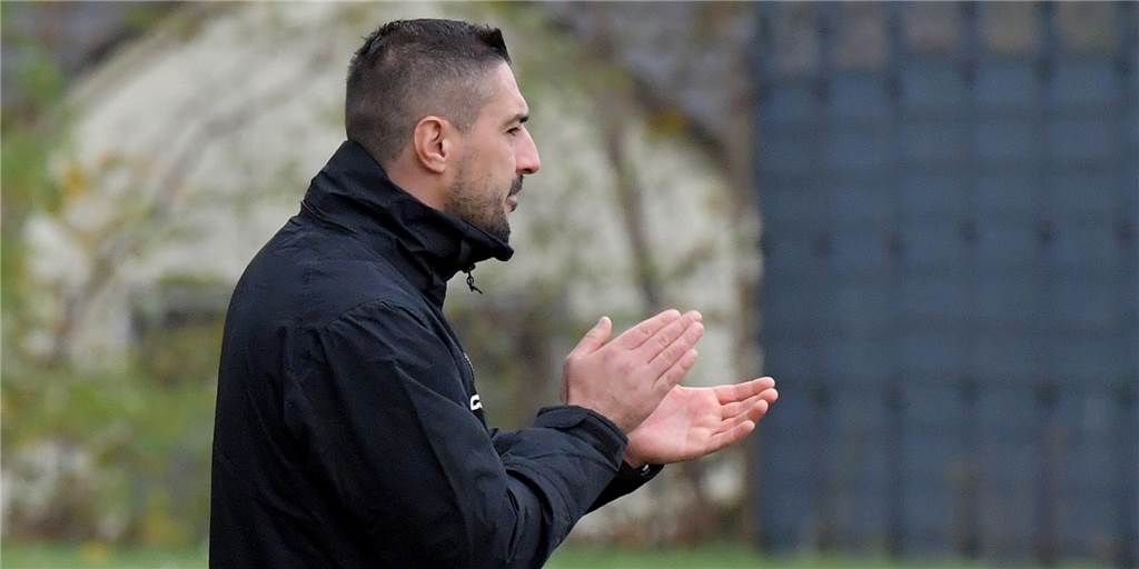 Top-Torschütze der SG Gahmen muss ins Krankenhaus – Freistoßzauber bringt den Sieg SG-Trainer Kadir Kaya musste am Sonntag einige Spieler ersetzen.