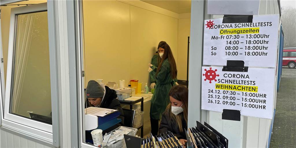 Weihnachten und Silvester: Teststellen-Öffnungszeiten in Werne im Überblick Wie andere auch, hat das Testzentrum am Solebad an allen drei Festtagen geöffnet. Tests sind mit und ohne Termin möglich.