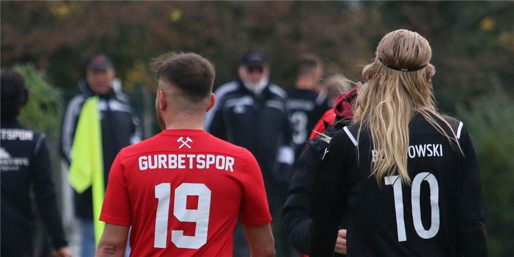 Bislang 28 Tore: A-Kreisligist schnappt sich D-Liga-Bomber Ein abstiegsbedrohter A-Kreisligist schnappt sich nunmehr einen Stürmer aus der Kreisliga D.