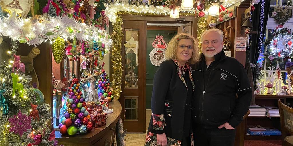 Es weihnachtet sehr in der Füchtelner Mühle in Olfen. Annemarie Berding-Möritz und ihr Mann Wolfgang Möritz haben ihre Gaststätte wieder üppig geschmückt.
