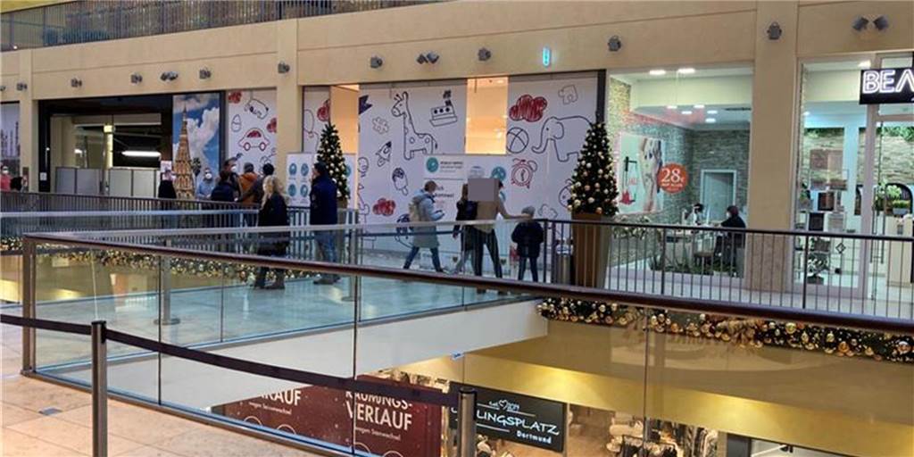 Re-Live: Kinder-Impfzentrum in der Thier-Galerie startet Das Kinder-Impfzentrum in der Thier-Galerie in Dortmund ist an den Start gegangen.
