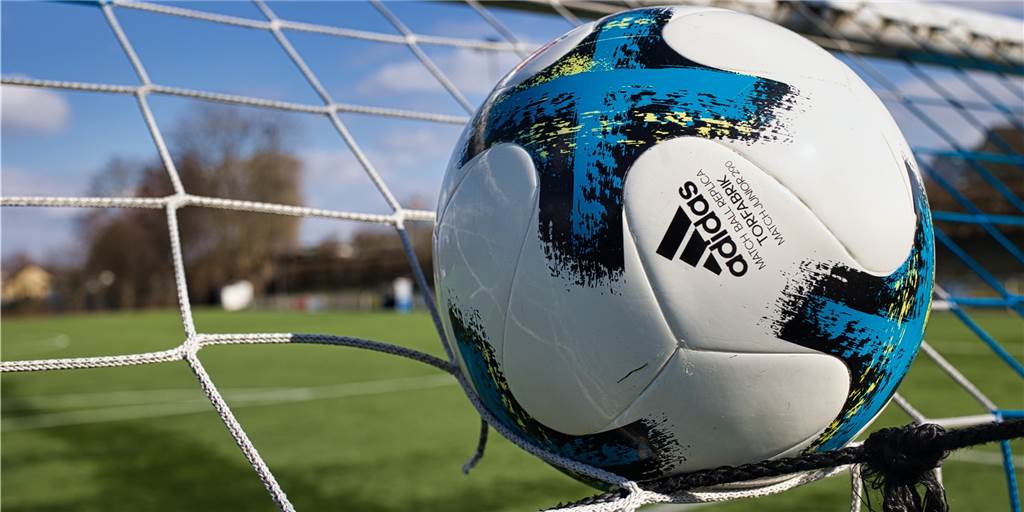 Spielender Vorsitzender mit 15-Spiele-Sperre droht dem Dortmunder Kreis - zusätzliche Sperre Ein Fußballer und Vorsitzender wurde in beiden Funktionen gesperrt.