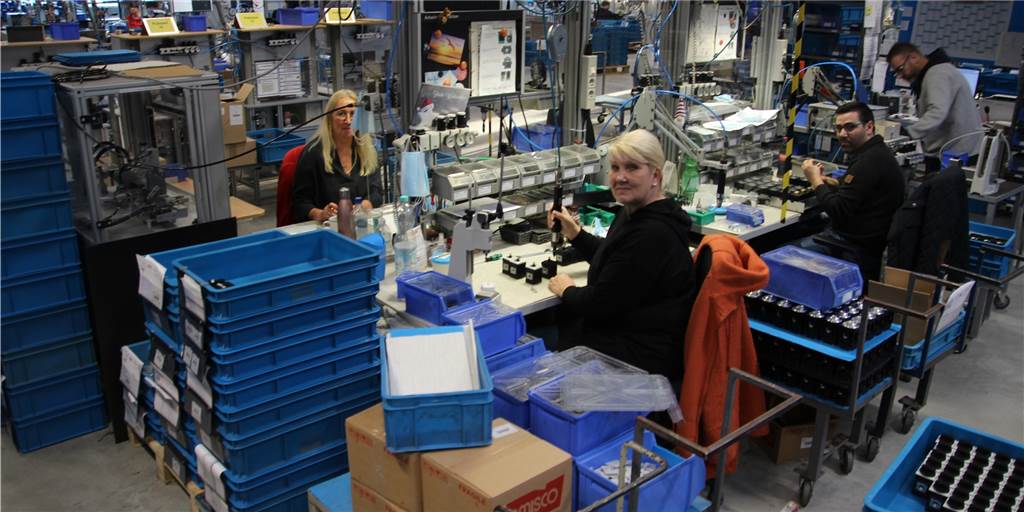 Unternehmer schenkt Selm ein Frauenhaus: „Habe selbst genug verdient“ Foto ohne Chef in einer der Produktionshallen der Knocks Fluid GmbH. Heinz Knocks selbst will sich grundsätzlich nicht fotografieren lassen. Sein Unternehmen sei sein Gesicht.