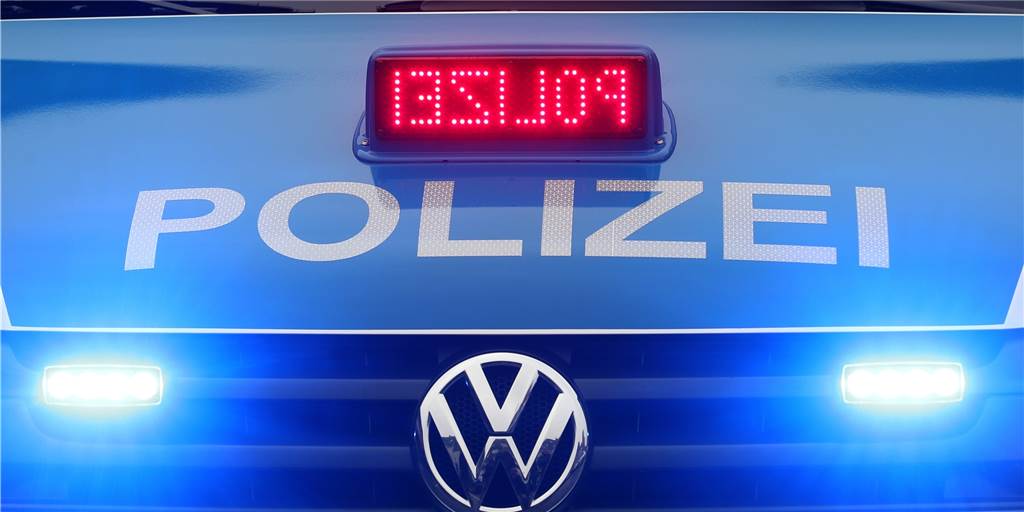 Spielabbruch mit Polizeieinsatz und Anzeige: „Schiedsrichter zur Sicherheit eingeschlossen“ Die Polizei musste zu einem Dortmunder Kreisliga-Spiel anreisen. Gegen einen Spieler wurde Strafanzeige gestellt.