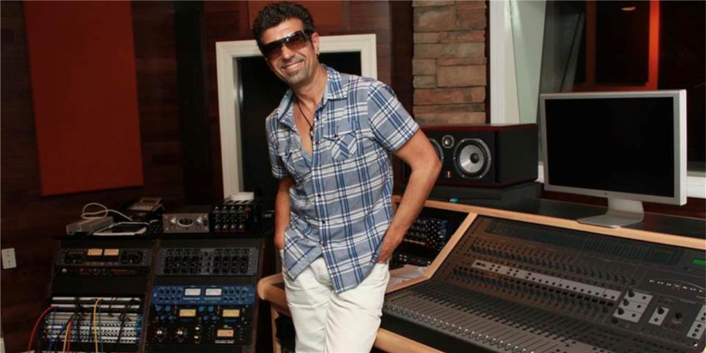 Schermbecker DJ Tom will ab Februar in den Charts mitmischen Musikproduzent Tony Catania in seinem Studio in Florida (USA)