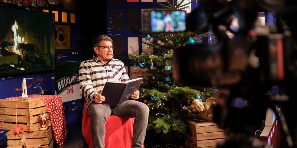 Was „Günna“ sich und den Dortmundern zu Weihnachten wünscht Bruno "Günna" Knust hat für uns in seinem Olpketal-Theater die Weihnachtsgeschichte vorgelesen. Dabei hat er auch eine persönliche Note gefunden.