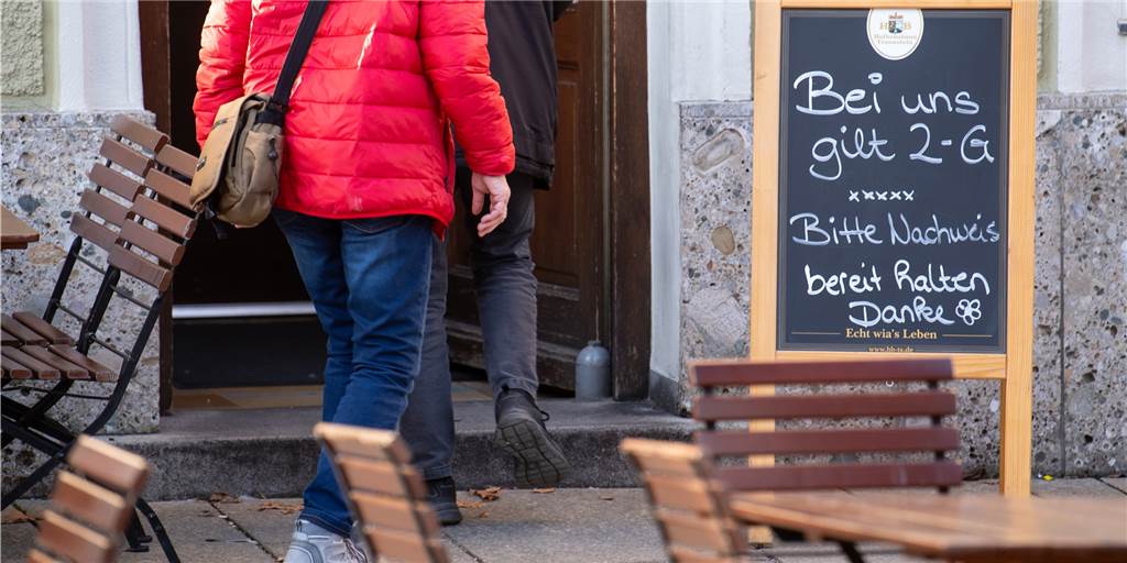 Lüner Wirt: „Ich würde auch das Ordnungsamt kontrollieren - aus Spaß!“ In Innenraum-Gastronomien dürfen nur noch Gäste mit 2G-Nachweis empfangen werden.