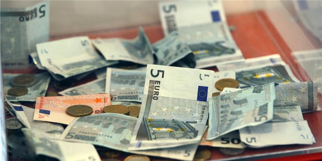 Halterner Bürger sind die spendenfreudigsten im Kreis Recklinghausen Halterner Bürger spenden mehr Geld als andere im Kreis Recklinghausen.