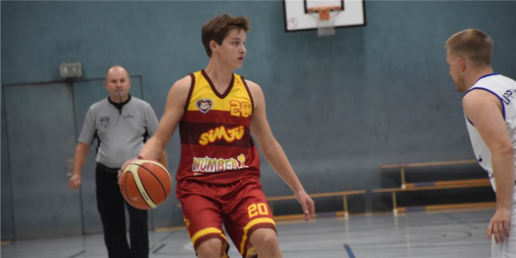 LippeBaskets-Talent nach seinem ersten Korb - „ein unfassbarer Moment“ Len Eckardt spielt bisher meistens noch in der LippeBaskets-Zweiten.