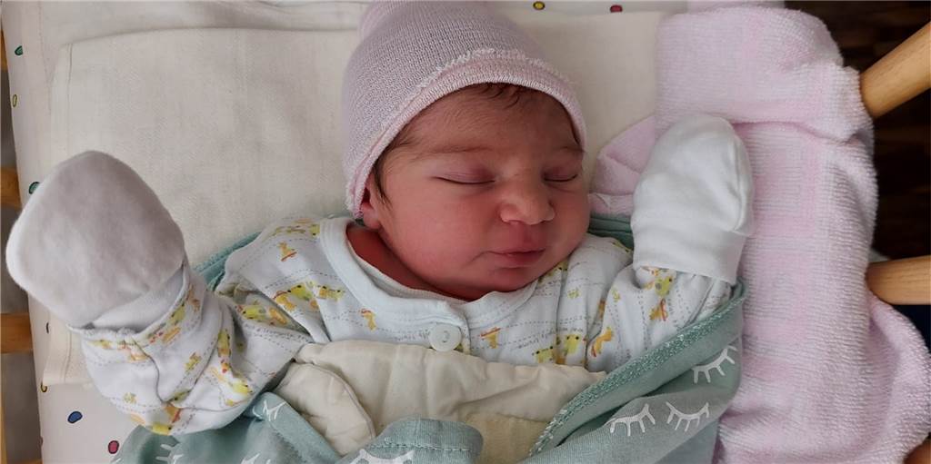 Liyana ist das erste Dortmunder Baby im neuen Jahr 2022 Die kleine Liyana Uzun ist das erste Baby, das 2022 in Dortmund geboren wurde.