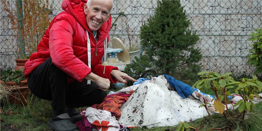 Wettermann Burkhard Dreischer: Kälte kommt zum Wochenende Burkhard Dreischer liebt Schnee - und hat daher auch oft eine Portion in seinem Garten. Zwei Mal in der Woche spricht er auch für Radio 91,2 über das Wetter.