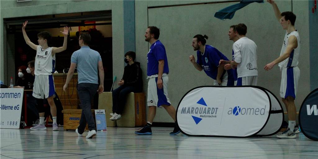 LippeBaskets ziehen ins Pokal-Viertelfinale ein - ein Youngster ragt besonders heraus Die LippeBaskets hatten am Samstag viel Grund zum Jubeln.
