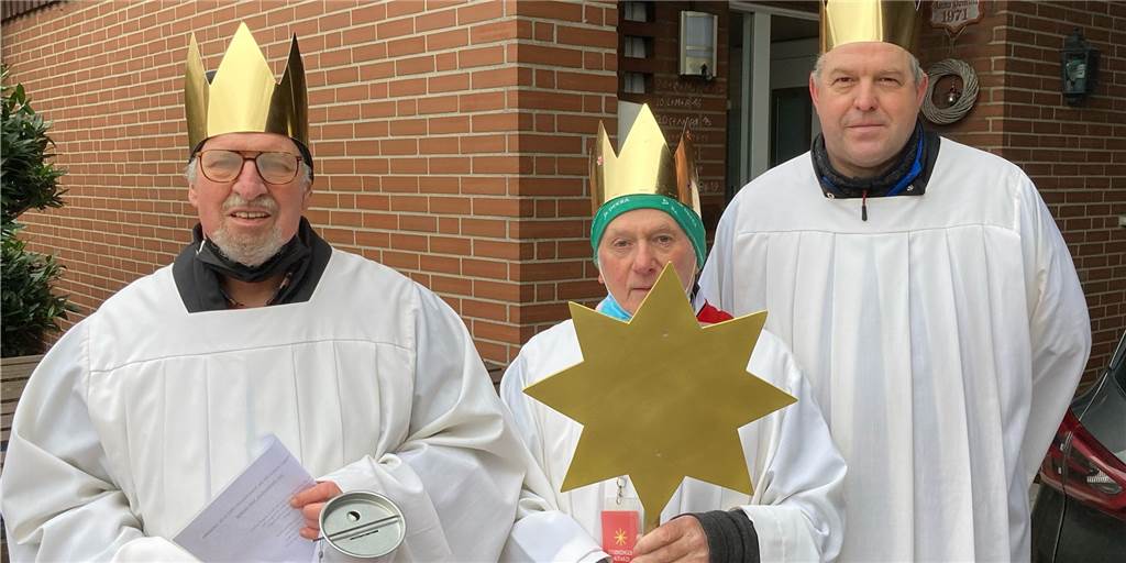 Sternsinger aus Leidenschaft: Quintett aus Werne sammelt für guten Zweck Sternsinger seit 20 Jahren: (v.l.) Peter Spät, Reinhard Bergmann und Michael Kemmler.