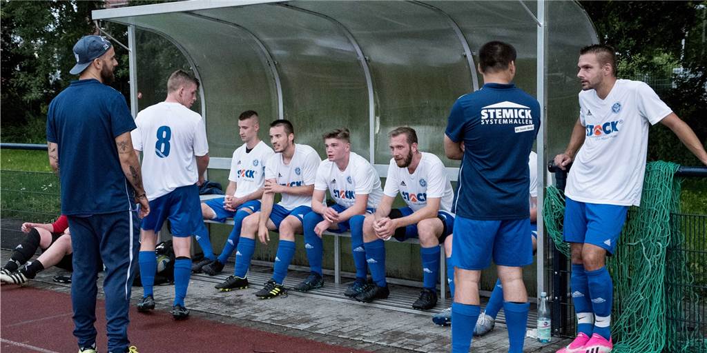 Halterner wechselt nach Berlin - dank eines Tricks bleibt er dem ETuS aber erhalten Der ETuS Haltern lässt einen Spieler gen Berlin ziehen.